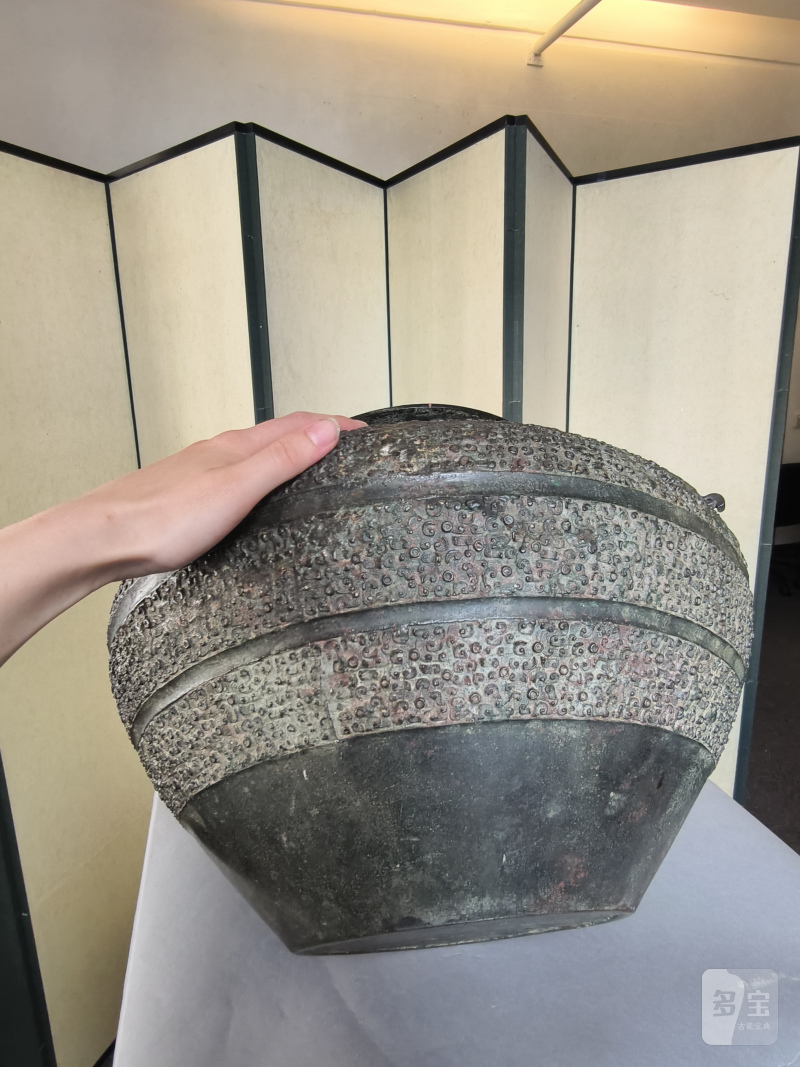 An archaic bronze vessel 'ling' - 图22